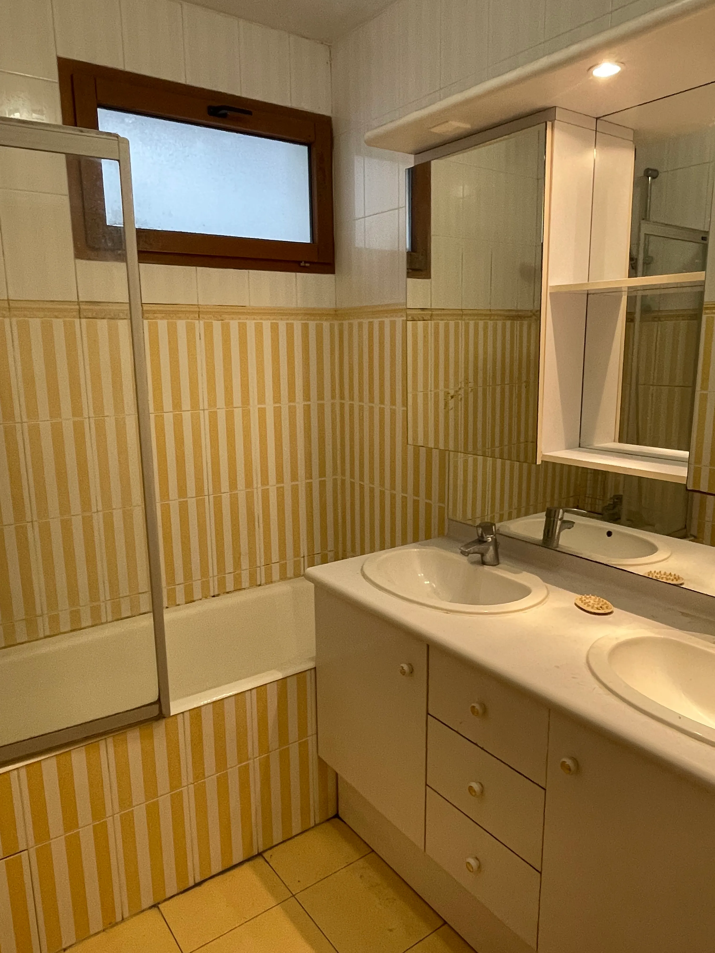 Salle de bain avant travaux